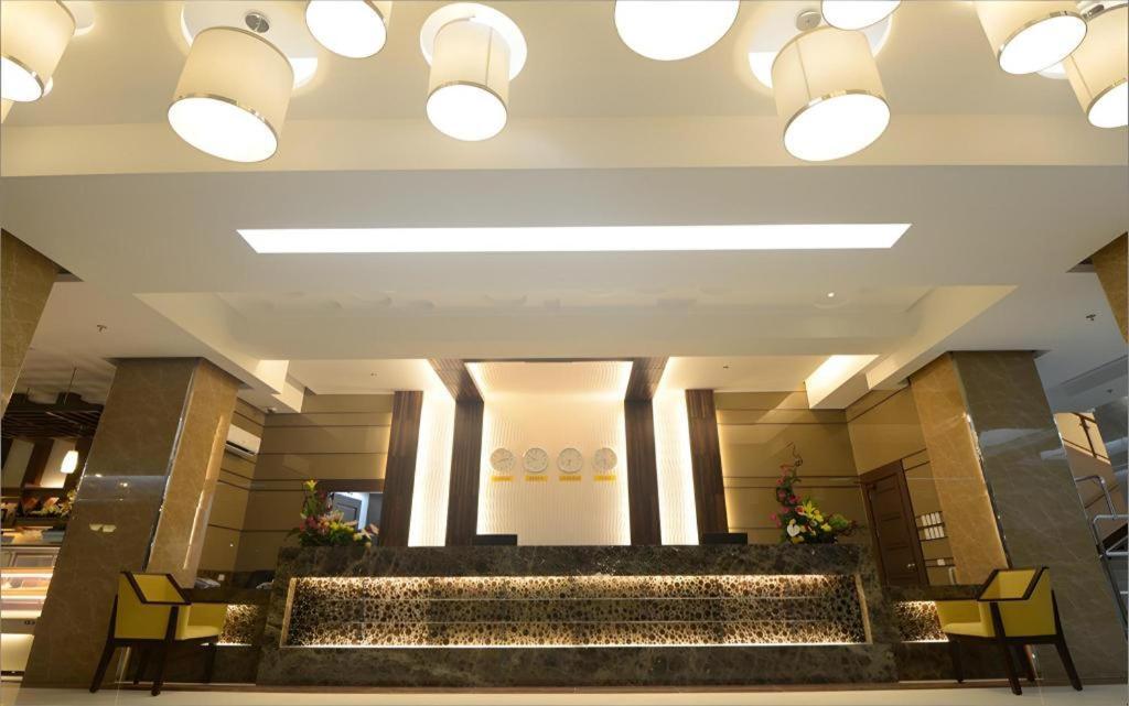 Diversion 21 Hotel Iloilo City Bagian luar foto