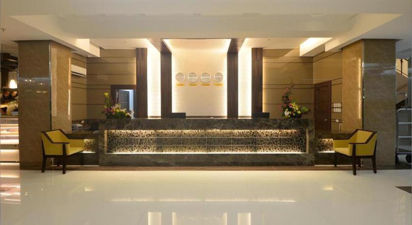 Diversion 21 Hotel Iloilo City Bagian luar foto