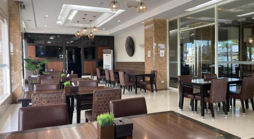 Diversion 21 Hotel Iloilo City Bagian luar foto